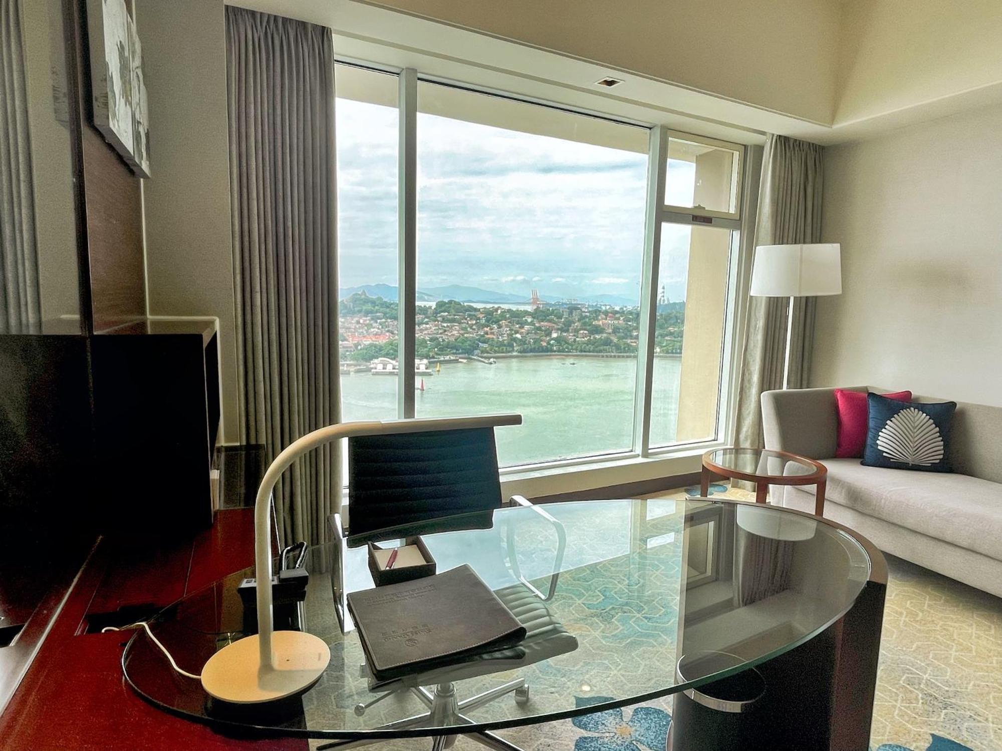 Hotel Swiss Grand Xiamen-Harbour View Exterior foto